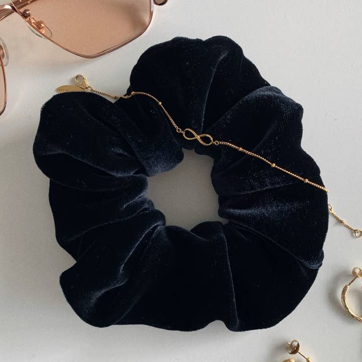 Bläck för wholesale av Silk + Scrunchie