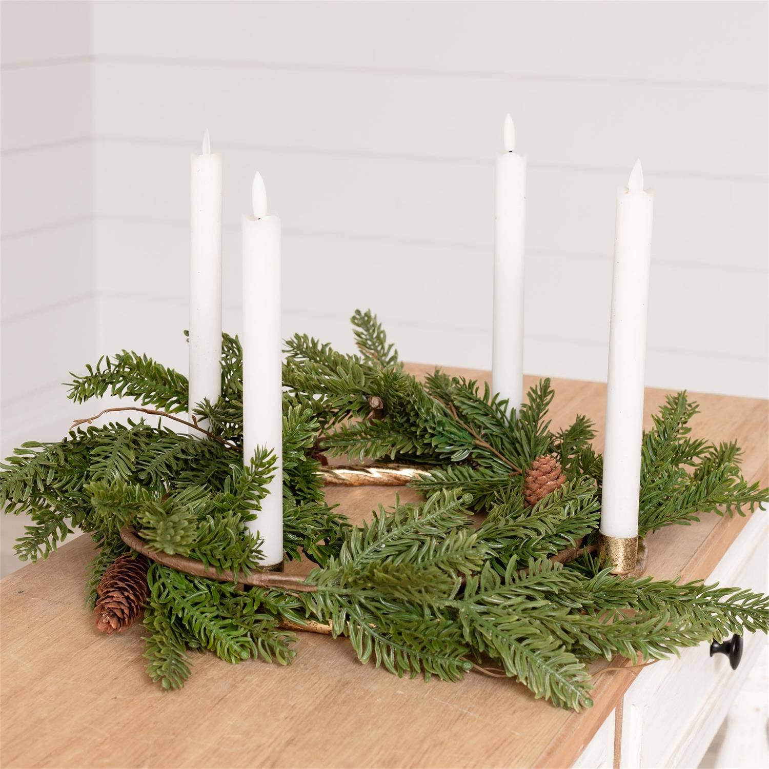 Audrey's Home & Gift - Wholesale Candle Holder - Gold Wreath Candelabra (Pk/04)2