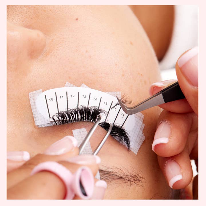 GladGirl Academy Instructor Training - Volume & Mega Volume Eyelash Extensions for wholesale by GladGirl