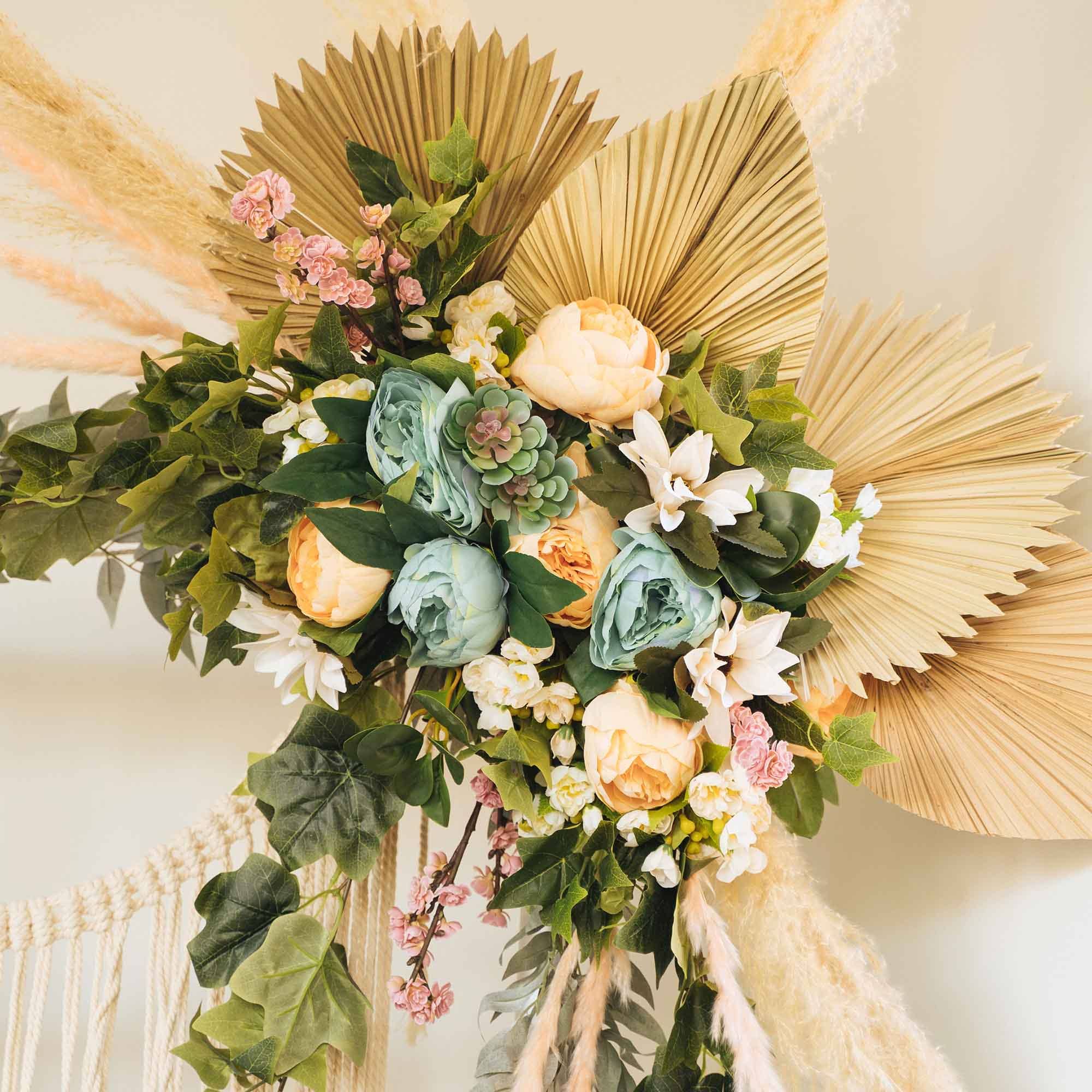 Portofino International Trading, USA - Wholesale Dried/Pressed Flowers - Dried Palm Leaf Fan - 14“5