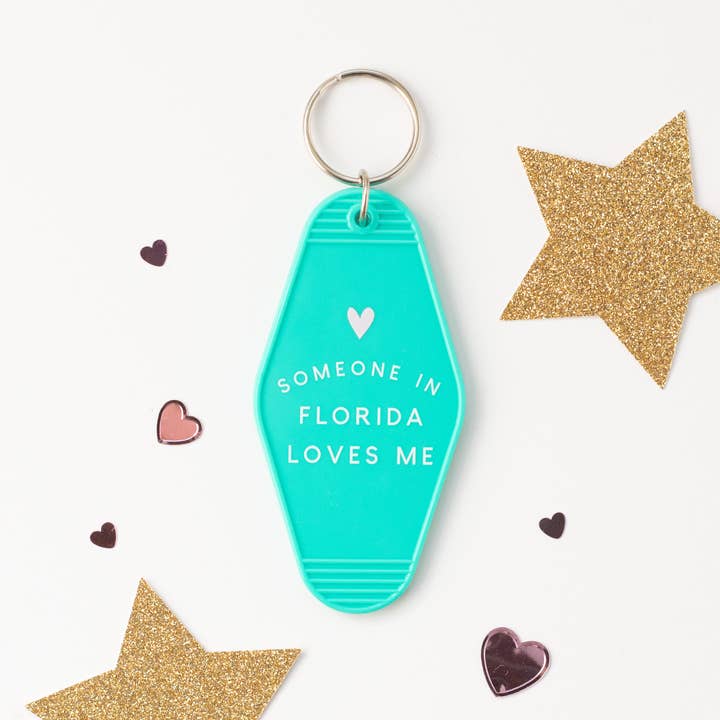 Declaration & Co - Vente Porte-clés – unisexe - Porte-clés rétro d'hôtel - Quelqu'un en Floride m'aime2