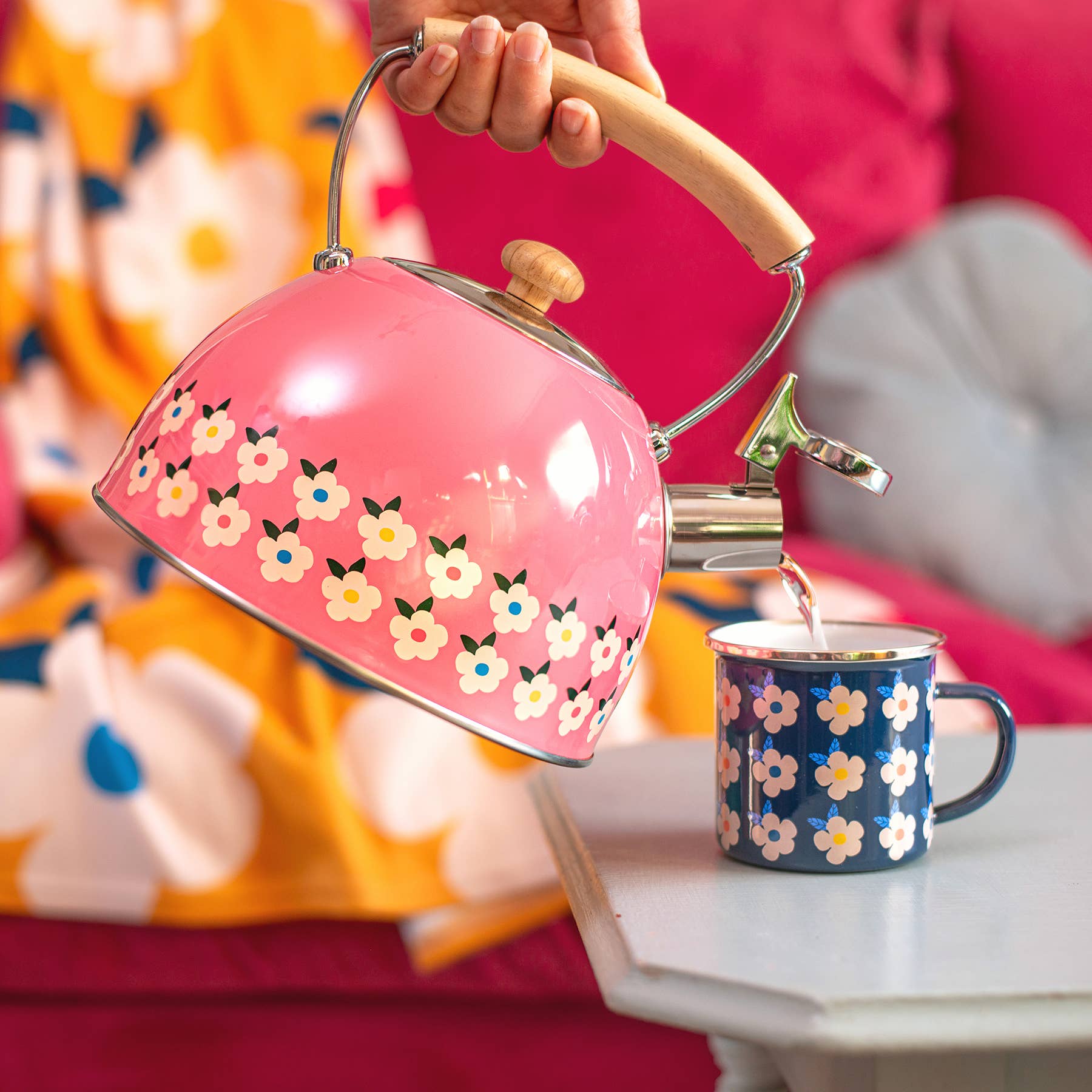 Enamelhappy - Wholesale Tea Pot - Cute Stove Tea Pot Pink Colourful Whistling Kettle Stylish3