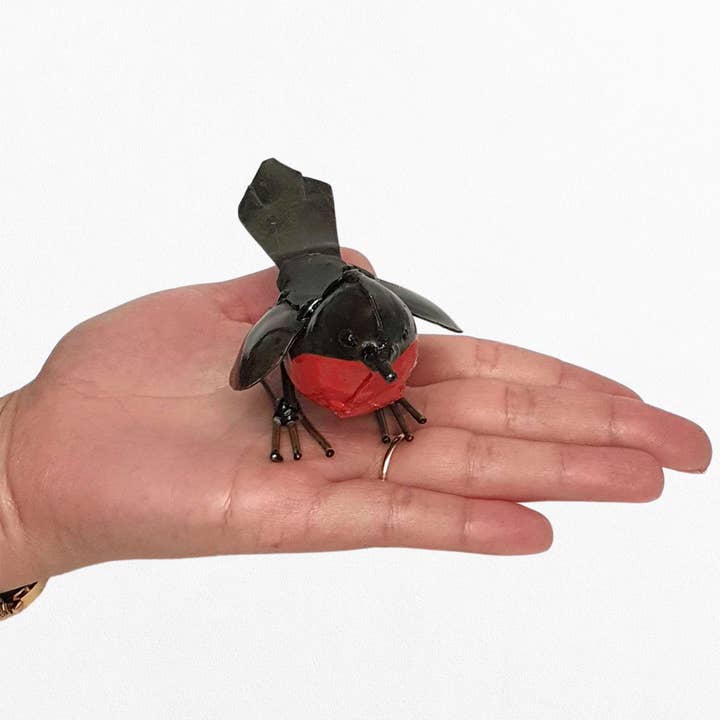 VIE - Wholesale Sculpture - Small Recycled Metal Bird Sculpture14