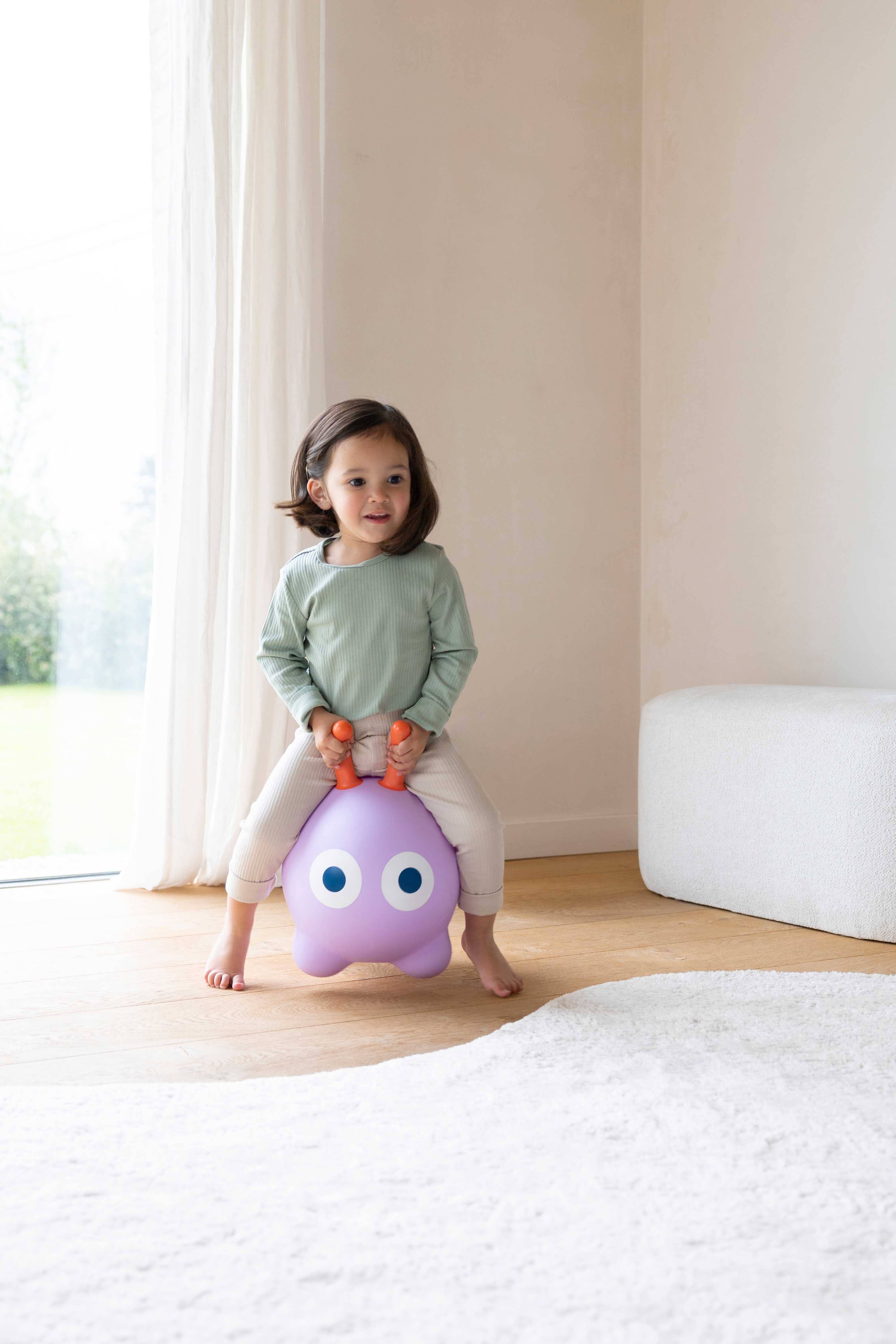 Quut Toys - Wholesale Inflatable Toy - Kids & Baby - Quut Skippi - A bouncy friend just for you! 5