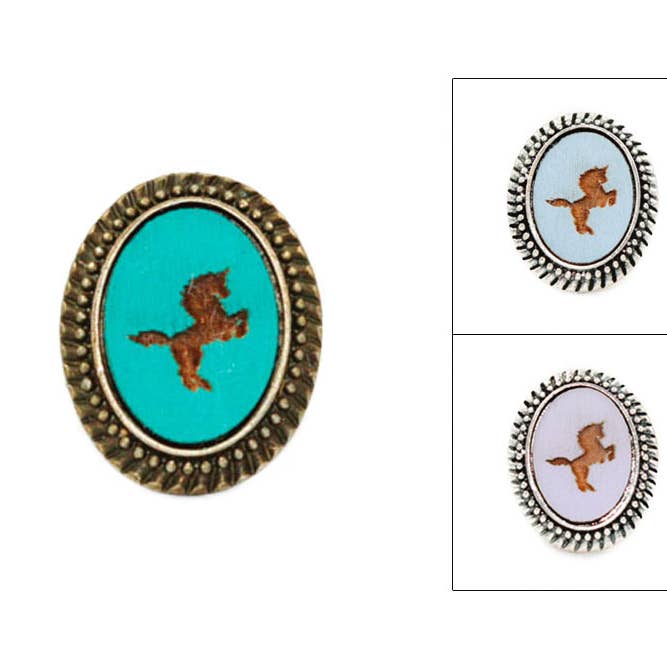 Grande bague camée Licorne pour la vente par Once Again Sam