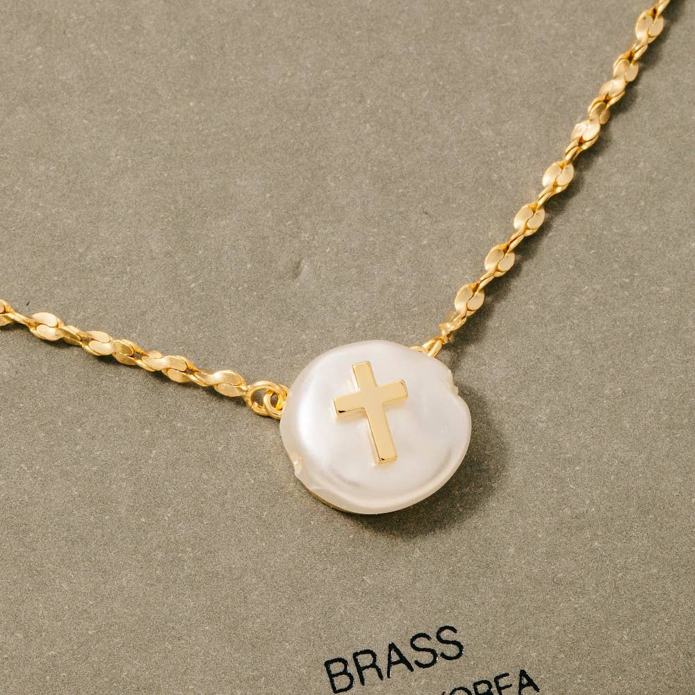 GDCRM Cross On Pearl Pendant Chain Necklace for wholesale on Faire3