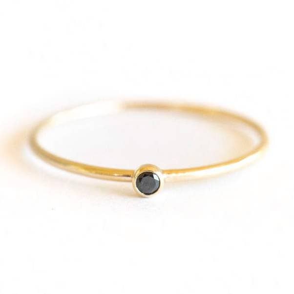 Goud gevulde zwarte kristallen stapelaar ring voor wholesale door Rose Gypsy