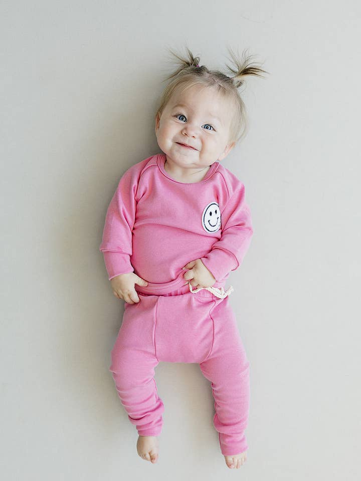 Lounge Set | Smiley Bubble Gum for wholesale by Lucky Panda Kids
