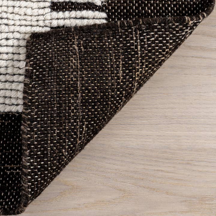 Black Sante Fe Southwestern Wool Blend Area Rug for wholesale on Faire6