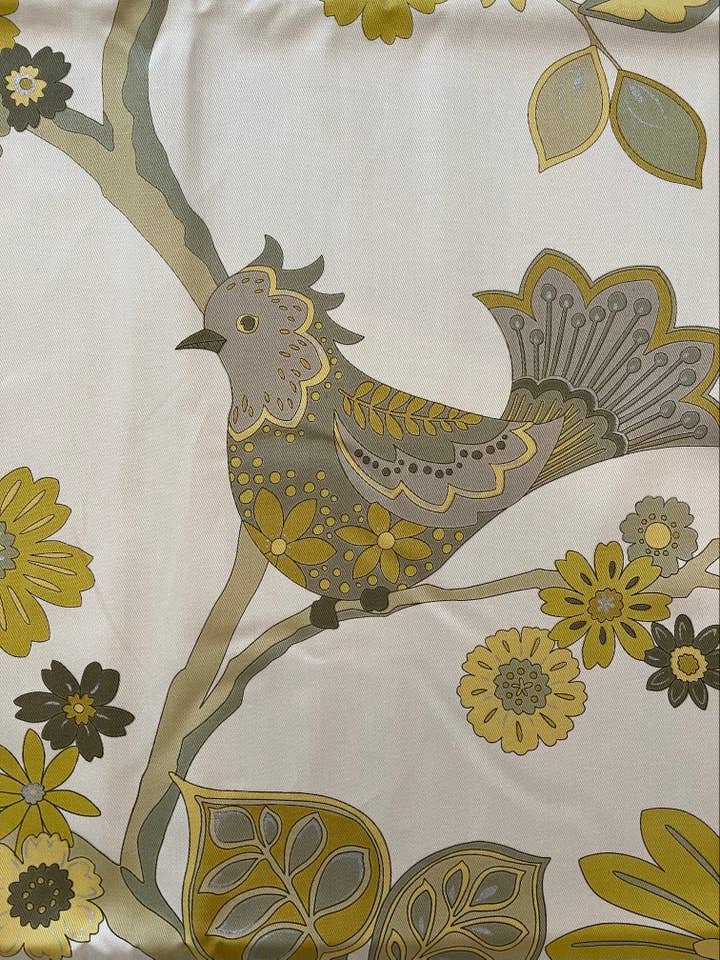 Bea Floral Kudde med Fjäderinlägg - Anpassad för wholesale av Dahlia & Grace pillows