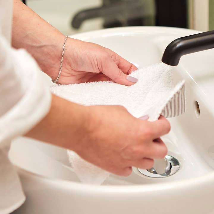 honeyco – wholesale Wash cloth – Reusable face cloths - grey stripe - ecofriendly beauty2