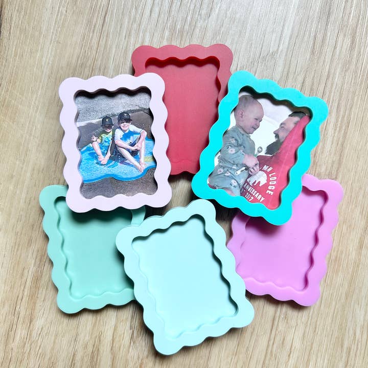 Cope and Co Custom Signs - Wholesale Picture Frame - Squiggly Car Vent Picture Frame 1