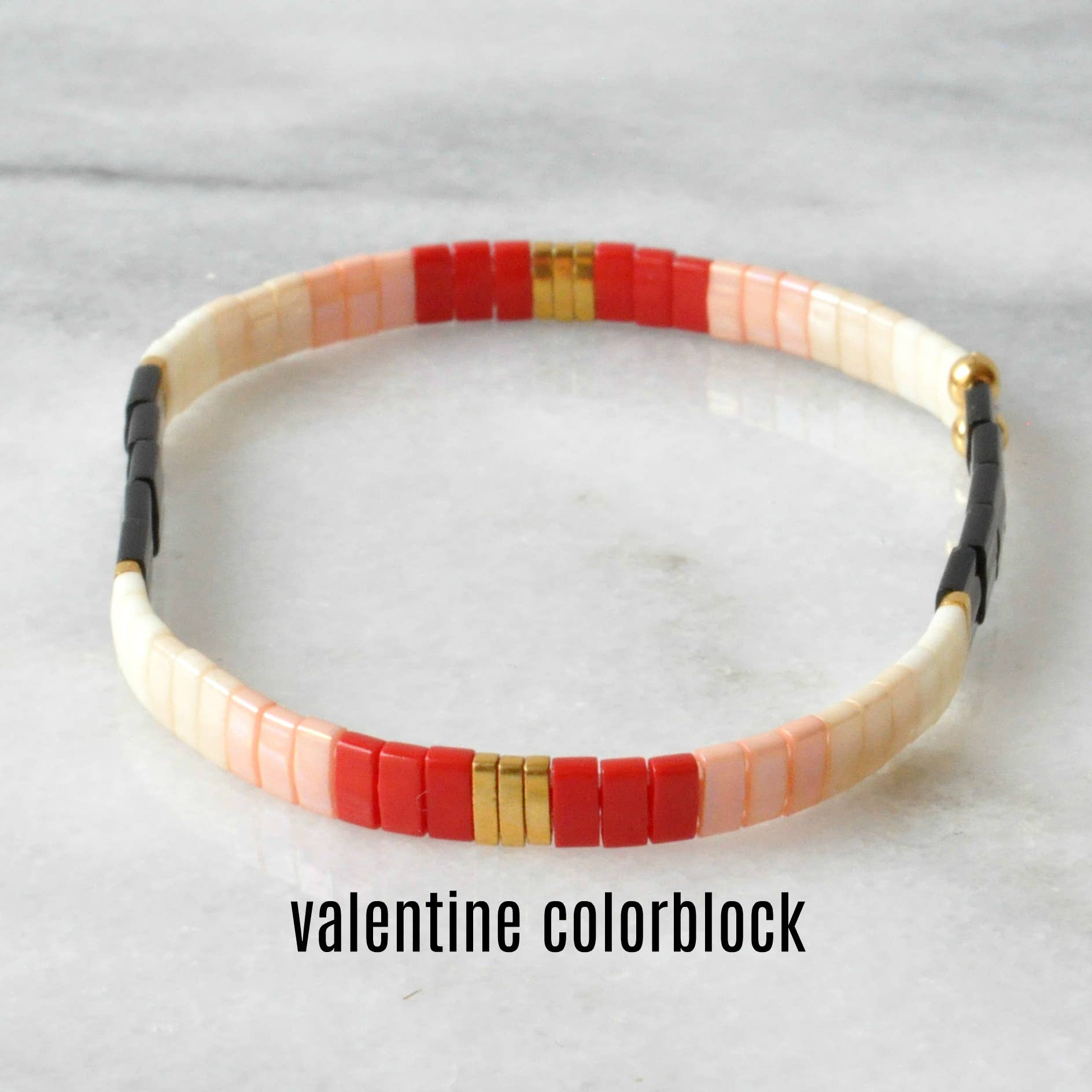 Libby & Smee – Großhandel Perlenarmband – Stapelbare Stretch-Fliesen-Armbänder17