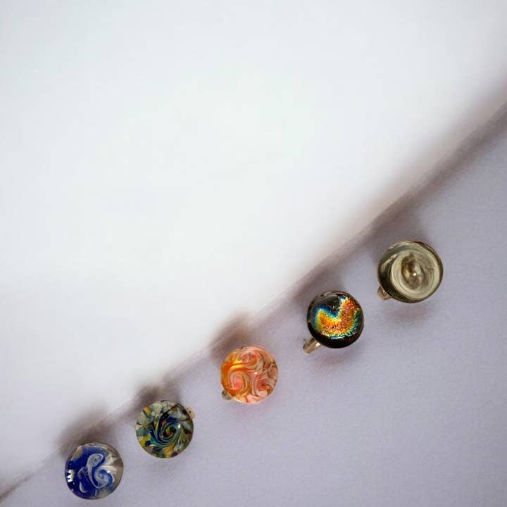 Glasringe und andere Ergebnisse für musterring im Großhandel. Kostenlose Rücksendungen und 60-Tage-Zahlungsziel auf Faire im Trend auf Faire.