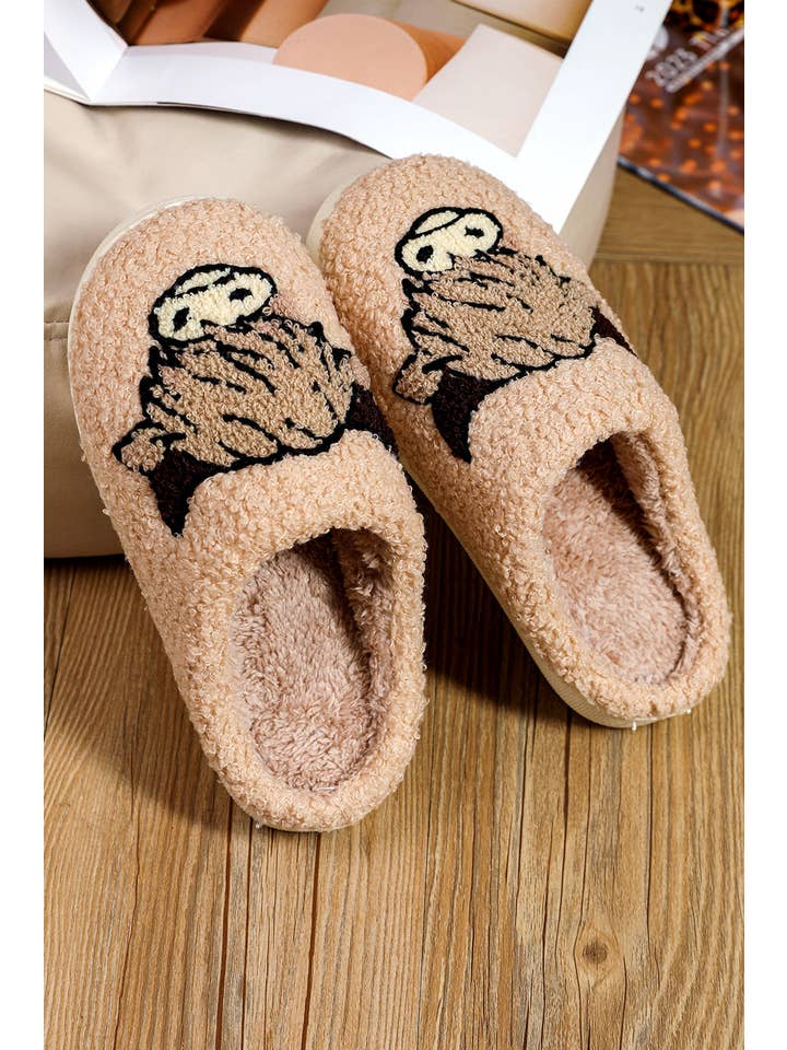1 the Woman - Wholesale Slippers - Women's - Cartoon Animal Plush Slippers3