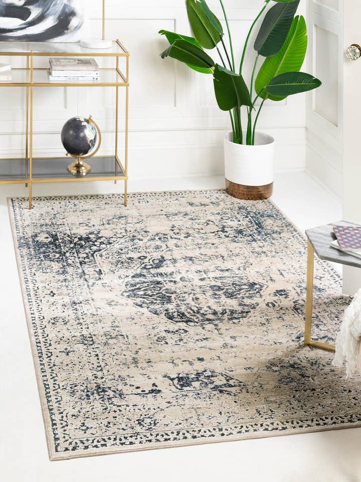 Traditional Chateau Hoover Rug for wholesale by Rug Mart