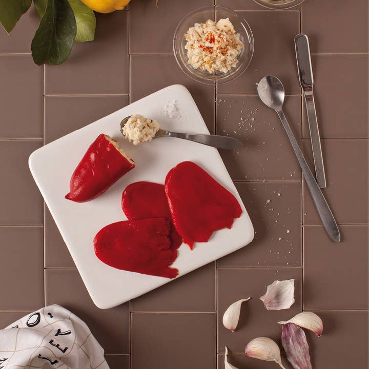 Anne Rozès - Wholesale Pickled Vegetables - Whole Peppers from Piquillo de Navarre1