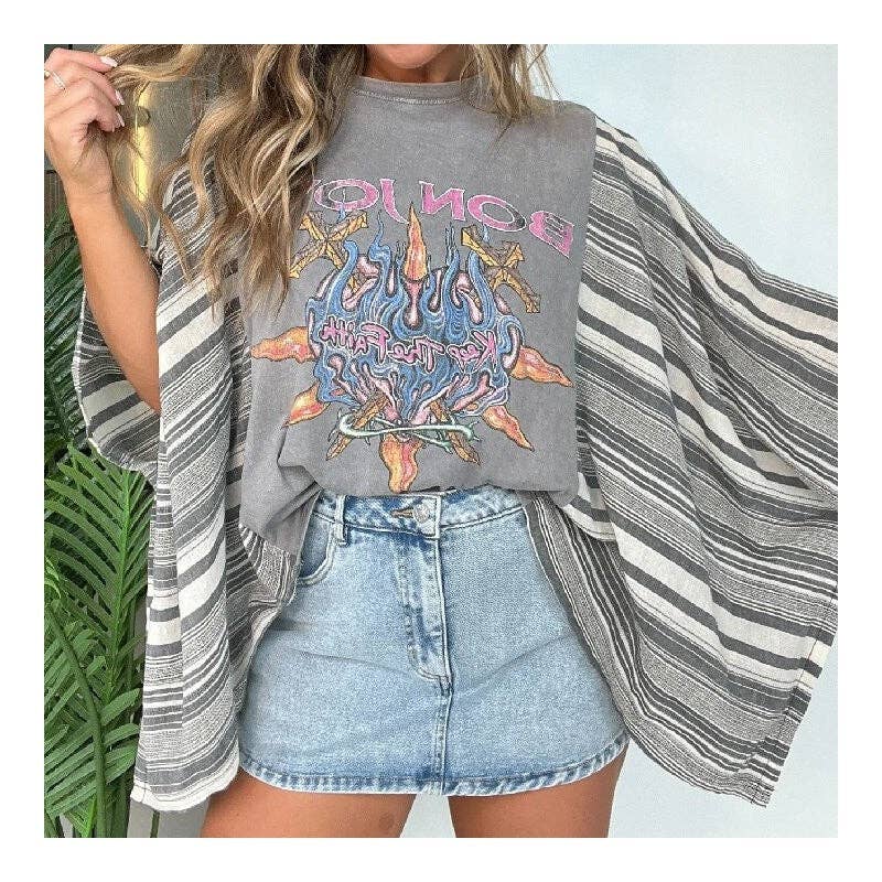 kycozy – Engroshandel T-shirt med print - Dame – Trykt top med flagermusærmer i løs pasform8