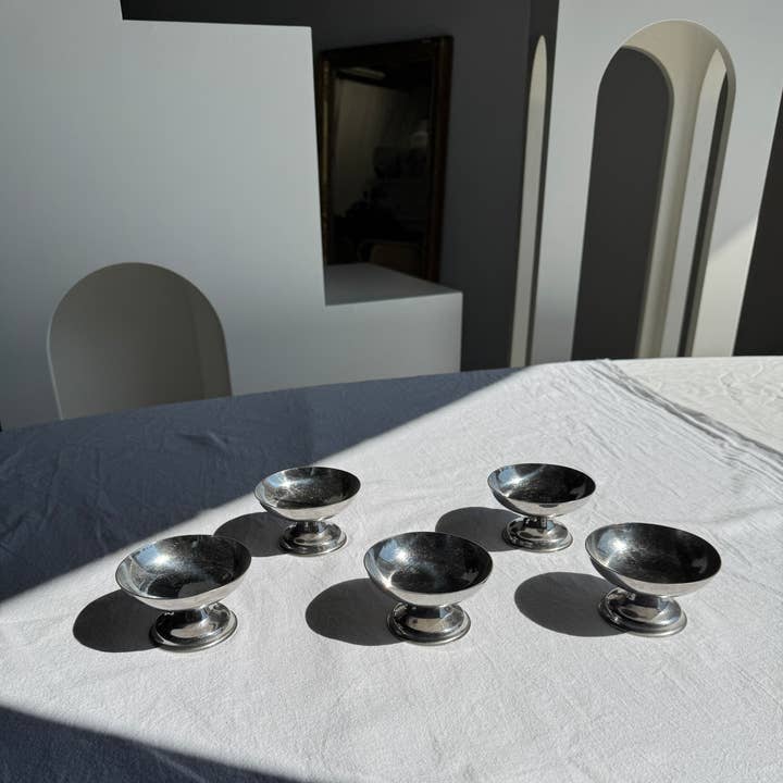 Satz von 5 kleinen Vintage-Eisbechern aus versilbertem Metall H5 und andere Ergebnisse für mucci eis im Großhandel. Kostenlose Rücksendungen und 60-Tage-Zahlungsziel auf Faire im Trend auf Faire.