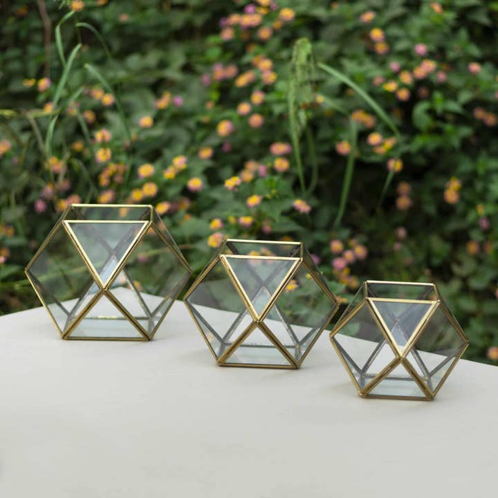 Candelabros hexagonales de metal reciclado para venta al por mayor de Mytri Designs