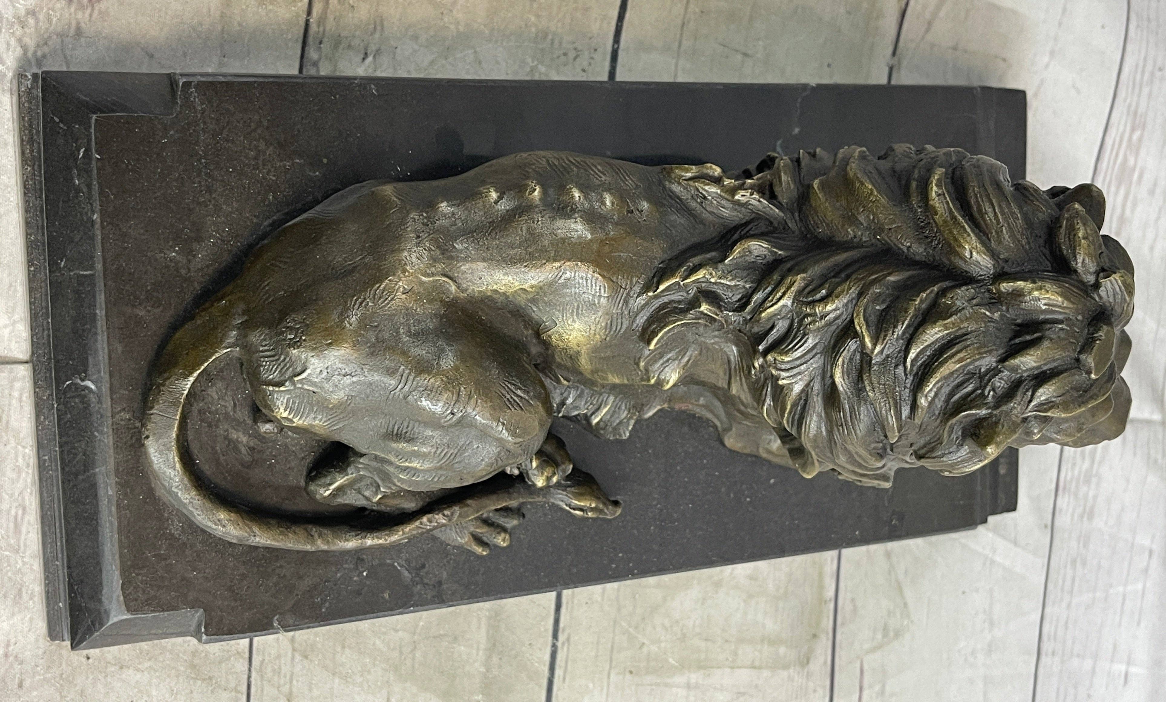 Bronzhaus - Vendita all'ingrosso Scultura - Statua in bronzo del leone custode maschio scultura figura base in marmo Antoine Barye 17,8 x 30,57