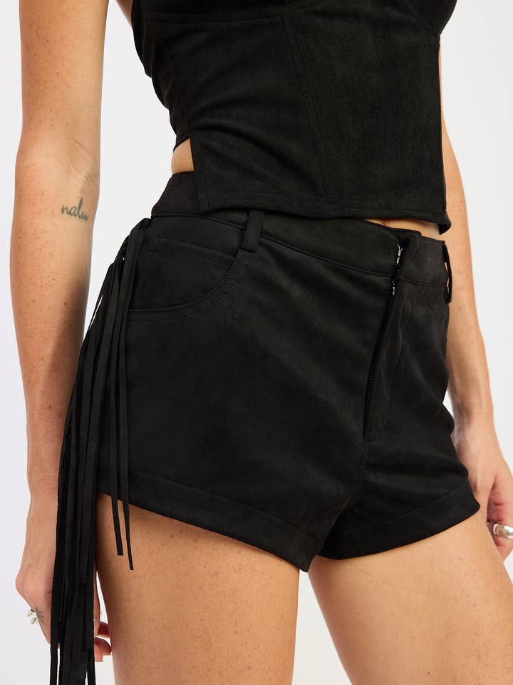 Emory Park - Wholesale Shorts - Women's - SUEDE FRINDGE SIDE SHORSUEDE FRINDGE SIDE SHORTSTS8