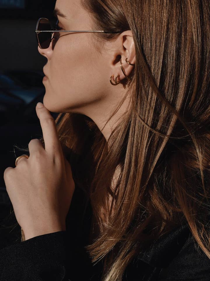 Ear cuff de línea dorado para venta al por mayor de NO MORE ACCESSORIES