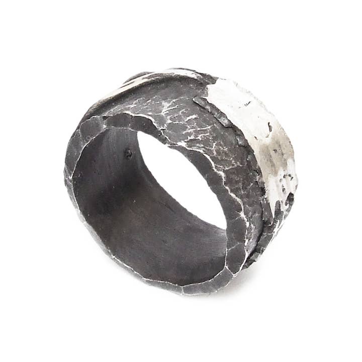 ZWARTE RUWE RING voor wholesale door Quinto Ego