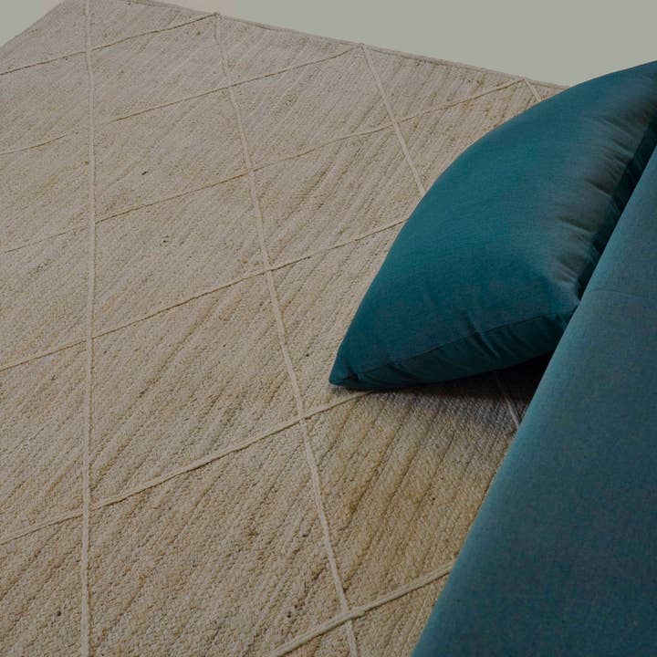 off White Jute Rug Diamond Pattern Vintage Jute Large Rug for wholesale by Chouhan Rugs