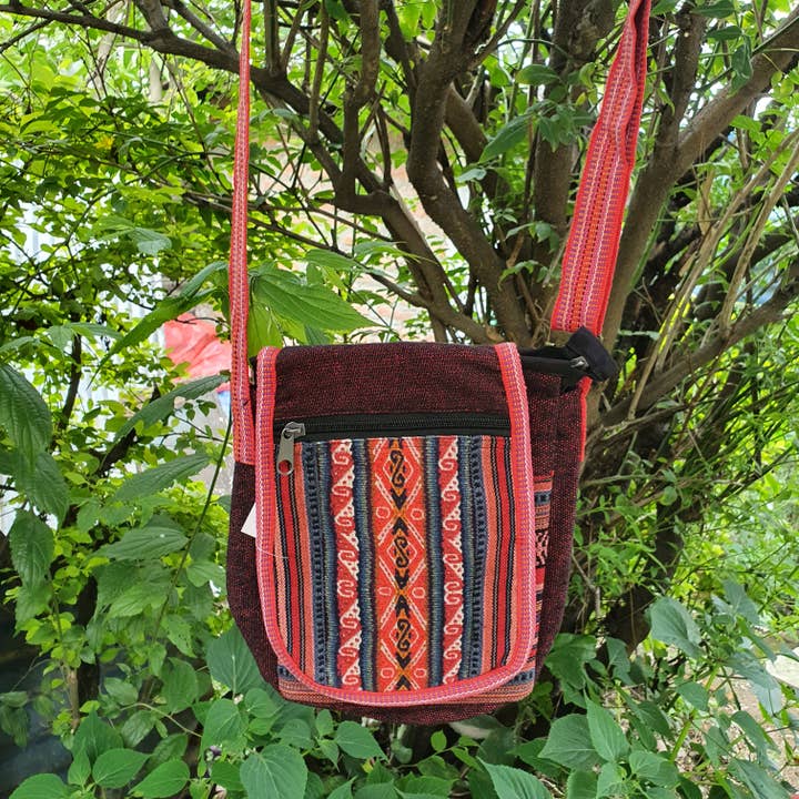 Fwosi – Großhandel Umhängetasche - Damen – Hippie-Tasche, Schultertasche aus Baumwolle. Handgemachte Patchwork-Tasche