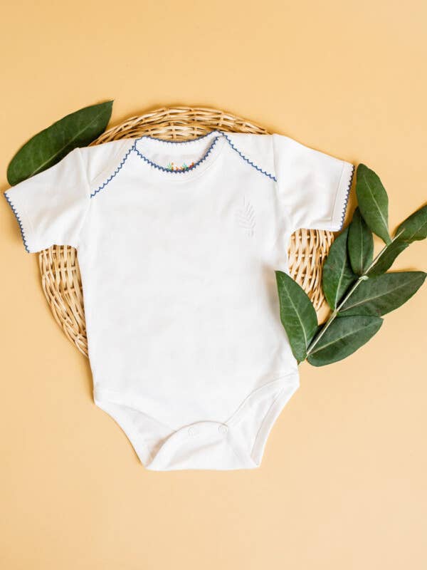 Bodystocking med korte ærmer i pima bomuld for engroshandel hos Infused With Love Baby