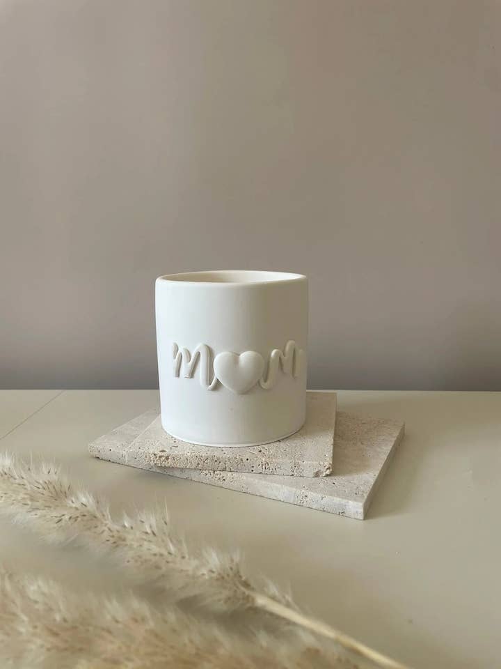 Scented candle MOM for wholesale by Maison Carona