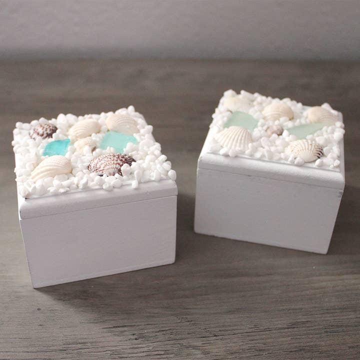 CB Home Collection - Wholesale Jewelry Box/Organizer - Small 3" Sea Glass and Shells Trinket Box - 2 Assorted1