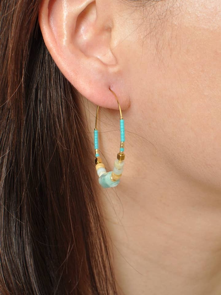 Ringvormige cilinderoorbellen van roestvrij staal in natuursteen voor wholesale door Victoria Moda