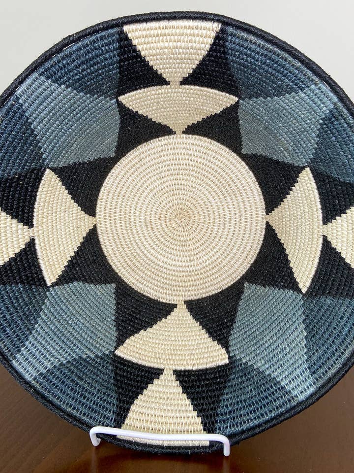 Large Sisal Basket - 055 for wholesale by Eve & Nico Gifts & Home Decor