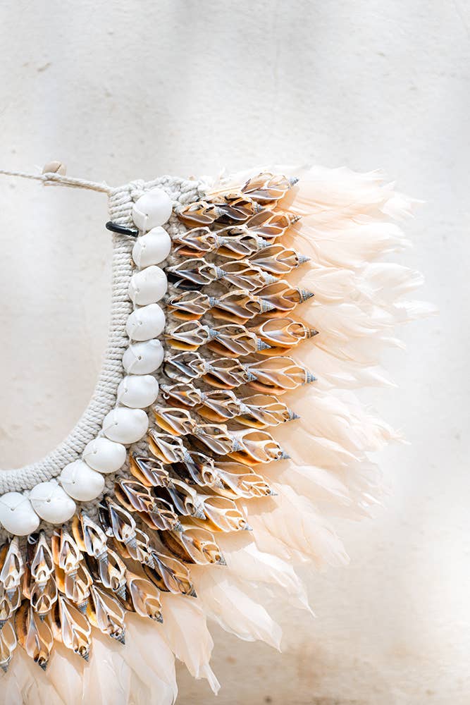 BALIER Deco - Wholesale Decorative Tabletop Object - Bulu Pink Necklace1