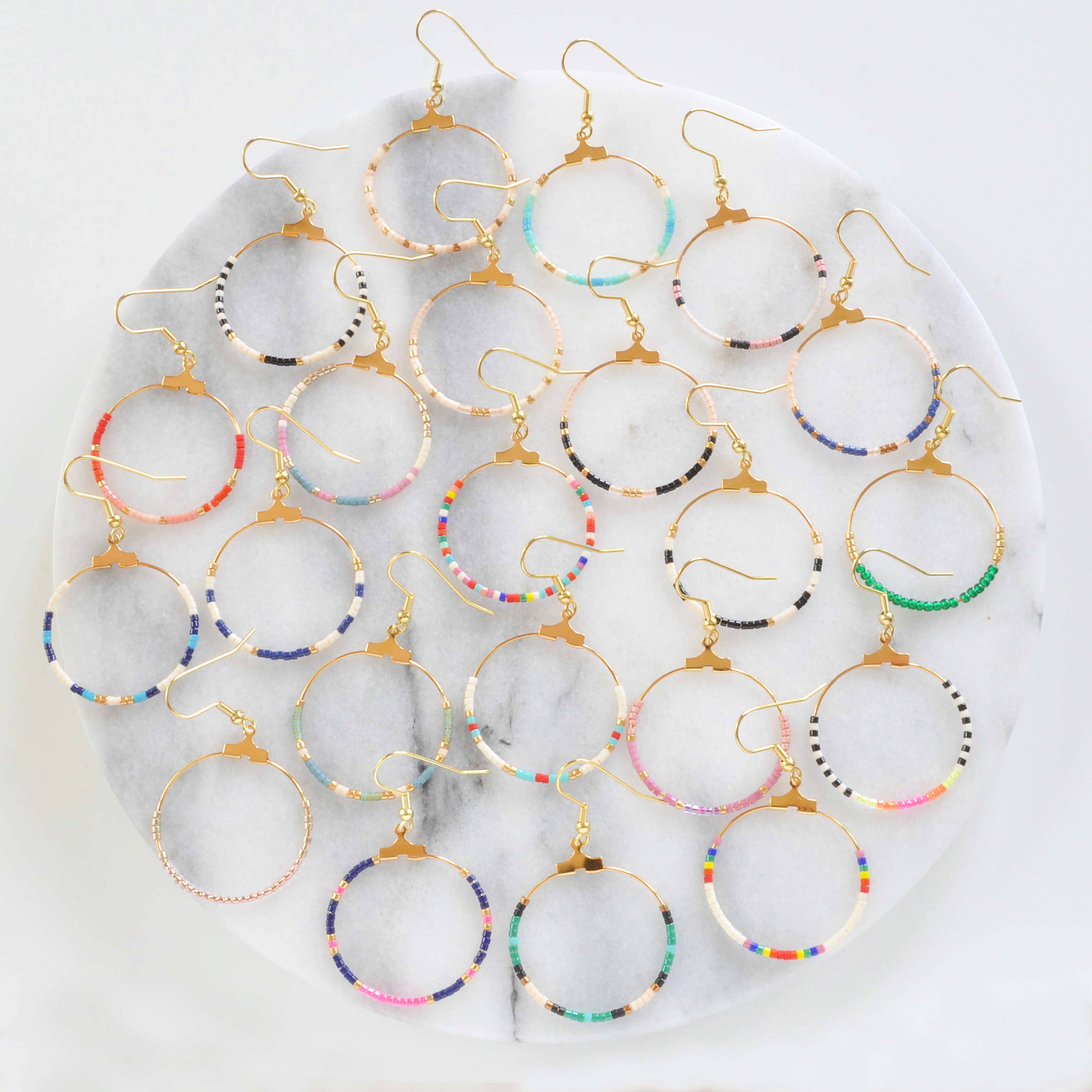 Libby & Smee – Großhandel Hoops – Kleine Hoops mit Perlen21