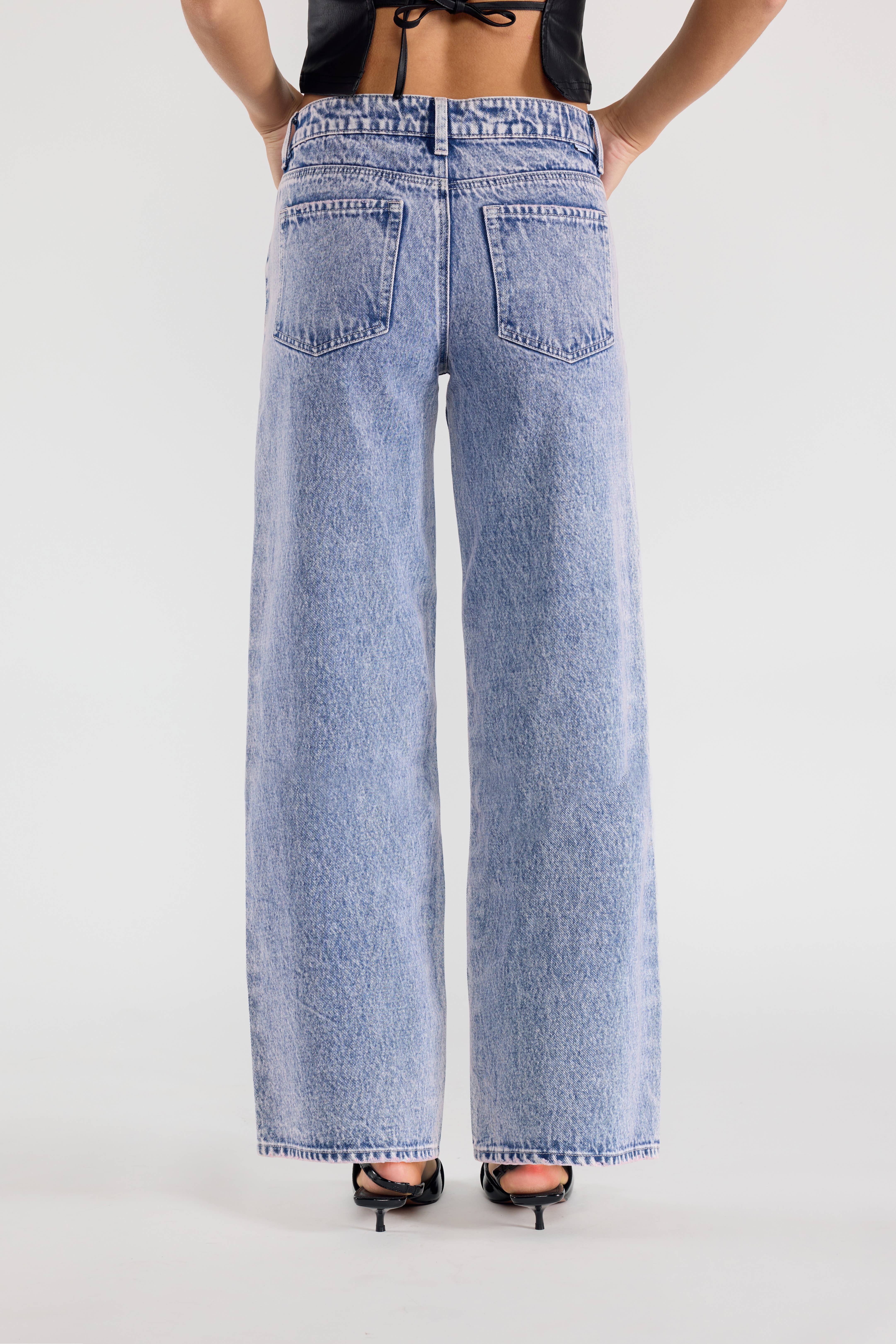 ENJEAN - Venta al por mayor Vaqueros - Mujer - JEANS DE PIERNA ANCHA RELAJADA DE CINTURA MEDIA OPEN PACK WEP36477