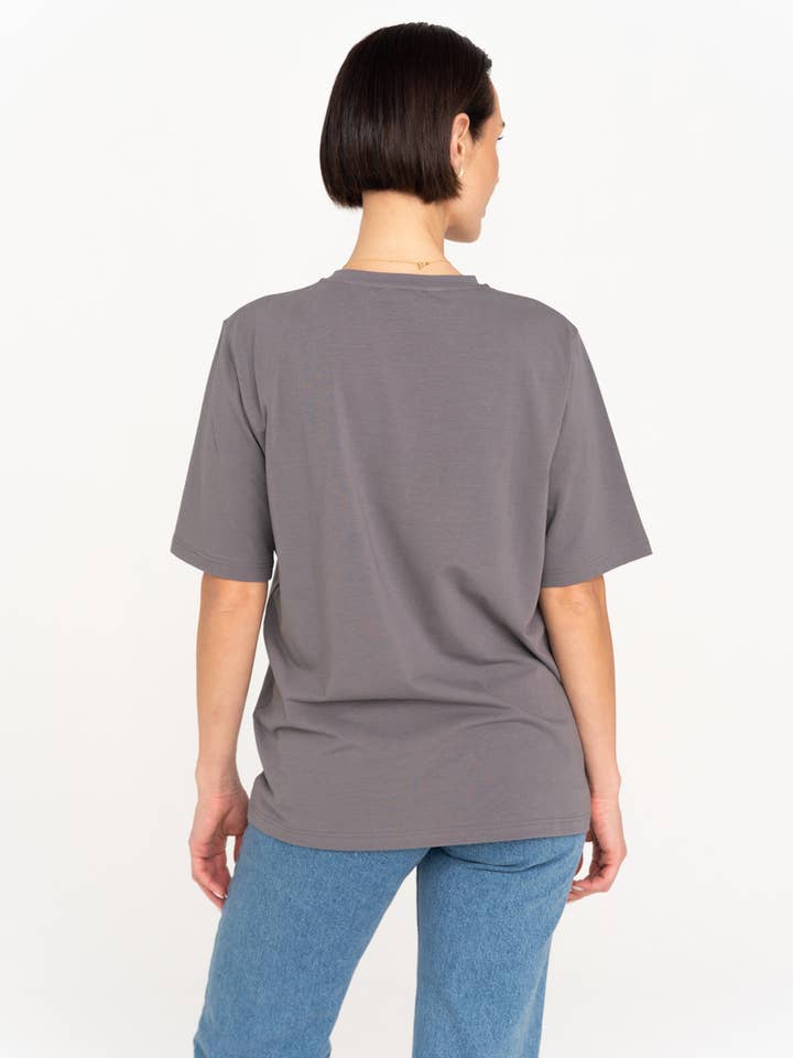 CAPSULE by Agnė Gilytė - Wholesale T-Shirt - Women's - T-shirt 'KAUAI' | premium cotton4