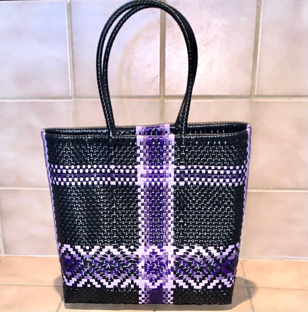 SoulGives Company - Wholesale Tote Bag - Women's - Oaxacan Handwoven Plastic Purse2