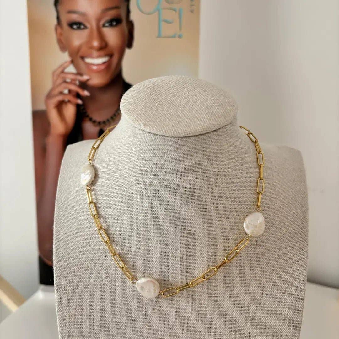 OE! - Wholesale Beaded/Pearl Necklace - ONESTA – Gold chain necklace with pearls4