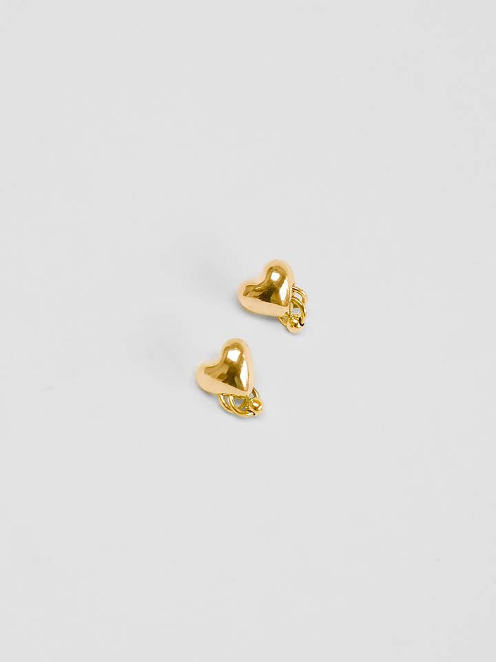 Clous d'oreilles Cœur Percé en Or pour la vente par Wolf Circus Jewelry
