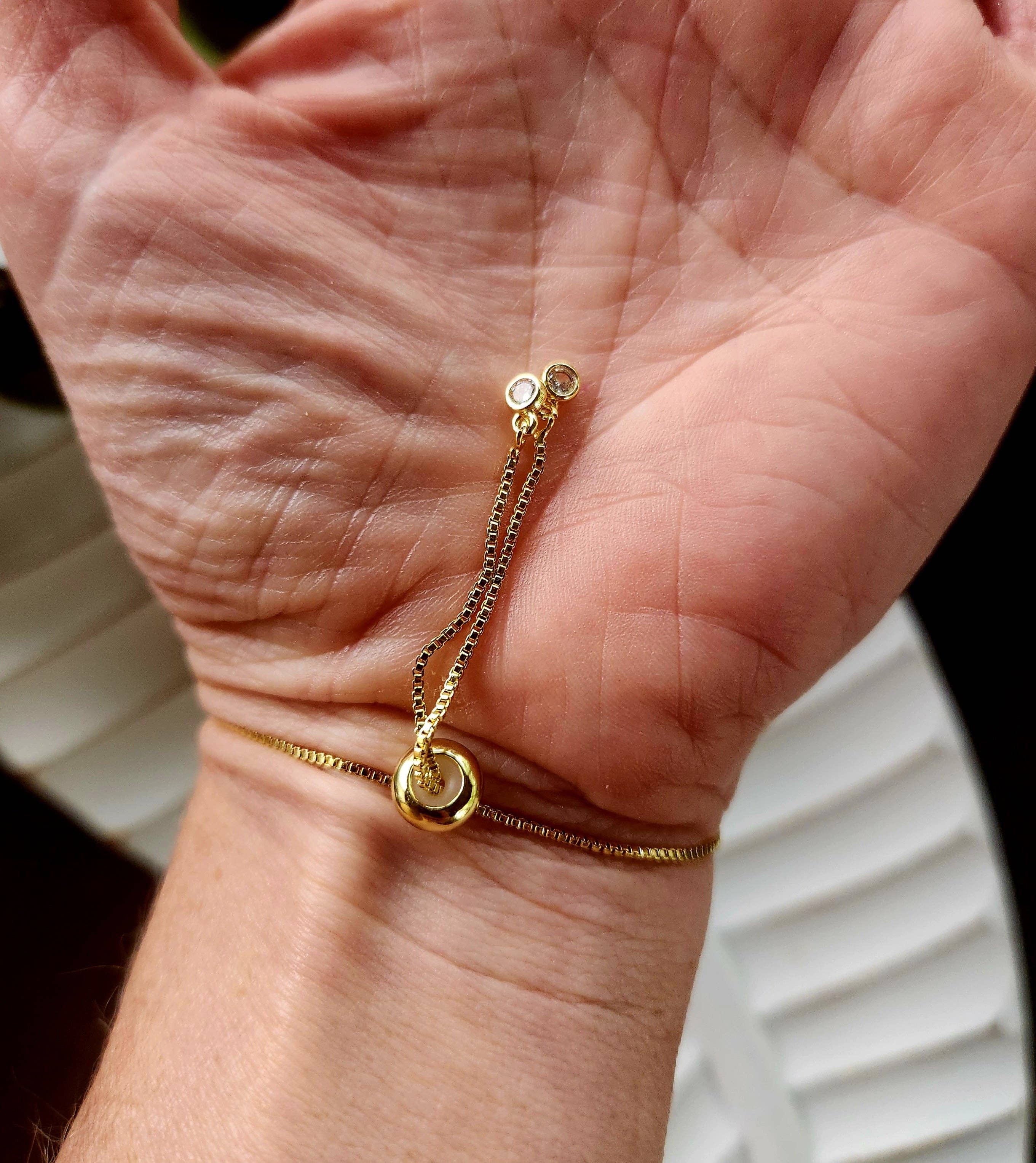 Twig & Rue boutique - Vente Bracelets à breloques/pendentifs - Bracelet coulissant cœur en or - Plaqué or 18 carats5