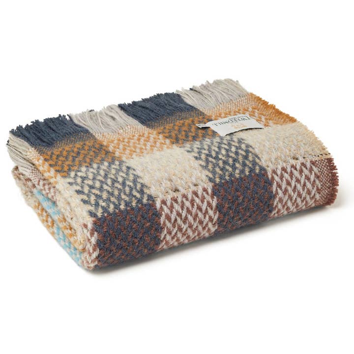 Tweedmill Textiles - Wholesale Throw blanket - Recycled Wool Celtic Weave Blanket - assorted colours 3
