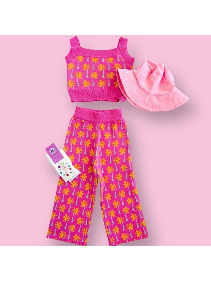 Conjunto de punto con estampado de palmeras rosas: top y pantalón para venta al por mayor de Three Wildflower Designs