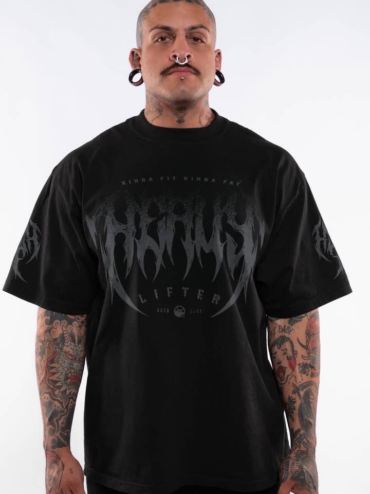 Maglietta Premium Oversize Heavy Lifter per la vendita all'ingrosso da parte di Kinda Fit Kinda Fat