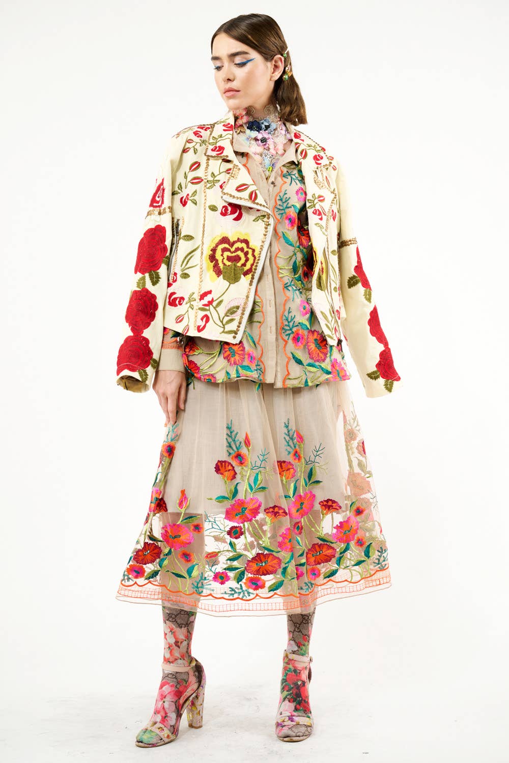 Blu Denim Camicia vintage con ricamo floreale di tulipani in vendita all'ingrosso su Faire40