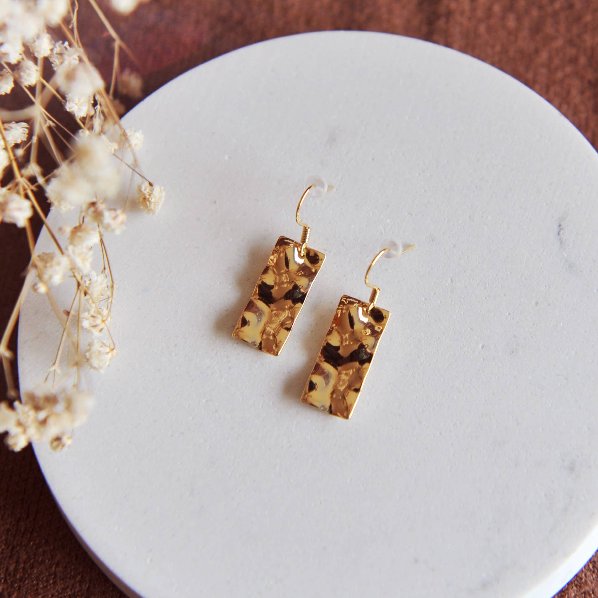 Oh So Lovely – wholesale Dangle earrings – Kinsley Modern Hammered Earrings5