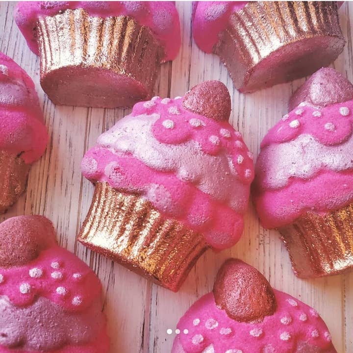 Bombe de bain shortcake aux fraises pour la vente par Fizz Soakery