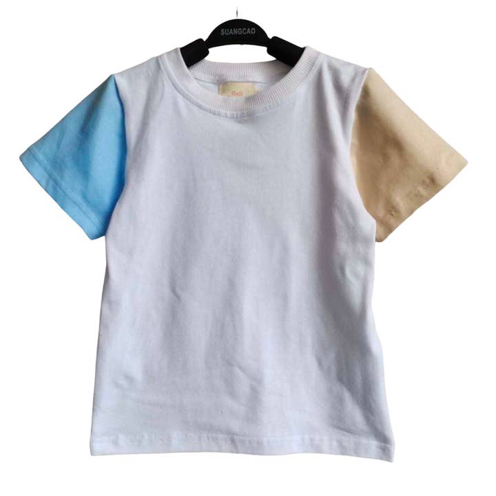 Blauw T-shirt met kleurblokken voor kinderen - Blank T-shirt - DTF - Zeefdruk voor wholesale door Cora & Co. Handmade